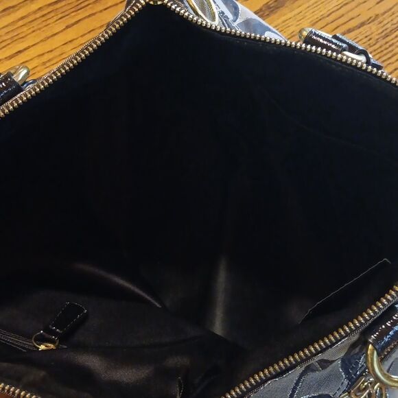 Coach Poppy Glam Large Tote. Black,  Gray and Metallic. Classic. Career. - Picture 8 of 10